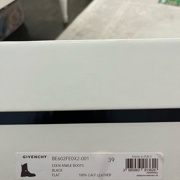 Look new Givenchy Eden lug boots size 39 - Picture 5 of 8